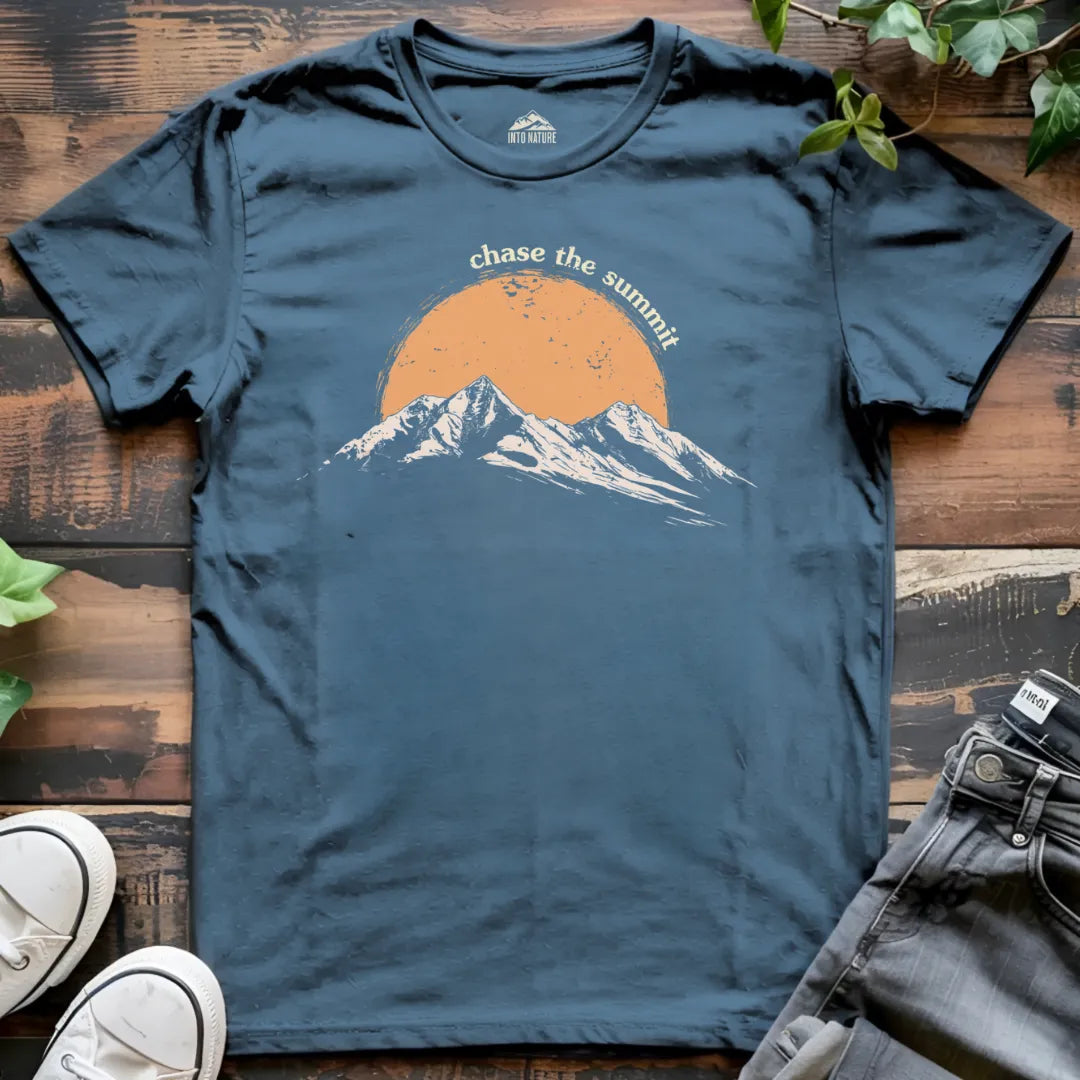 Chase the Summit Tee