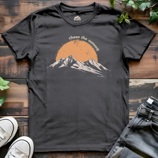 Chase the Summit Tee