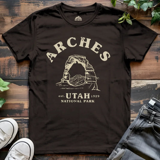 Vintage Arches National Park Tee